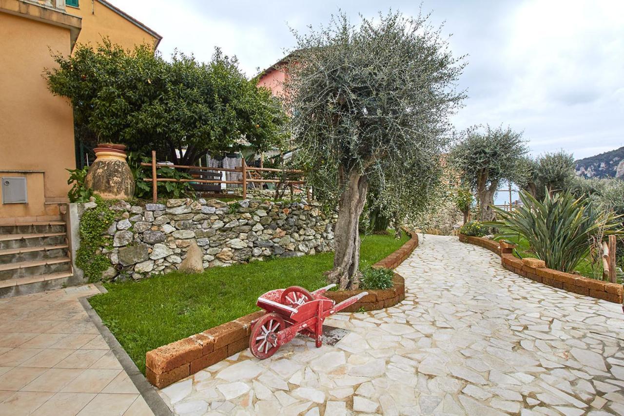 Appartamento Ulivo Finale Ligure Εξωτερικό φωτογραφία